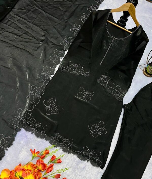 Elegant Black Butterfly Embroidered Organza Kurta Set with Dupatta - Image 5