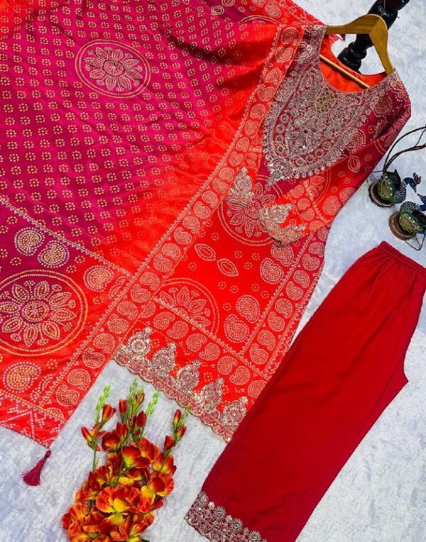 Royal Fuchsia Embroidered Festive Kurta Set with Dupatta - Image 5
