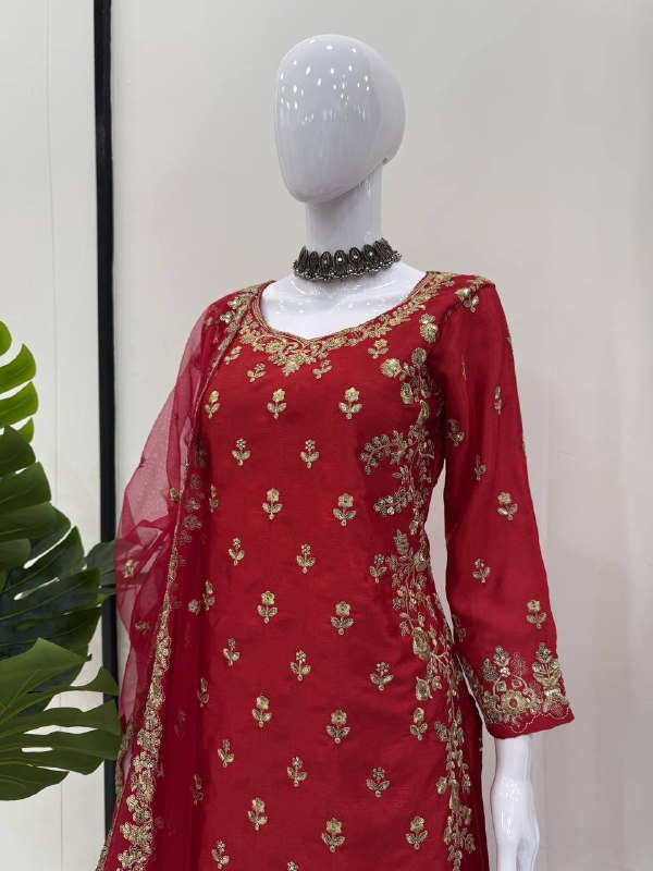Bridal Red Heavy Embroidered Sharara Suit with Dupatta - Image 7